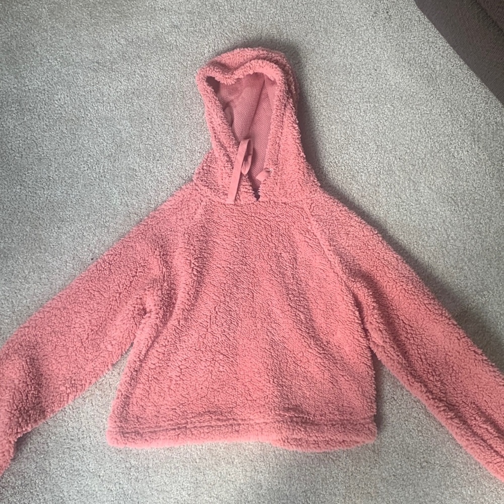 Pink fluffy cropped sweatshirt
